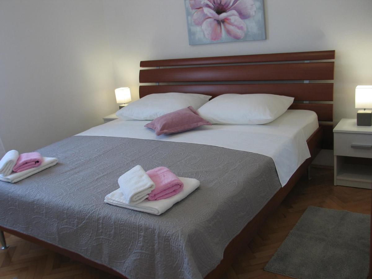 Apartmani Kunteja باغ المظهر الخارجي الصورة