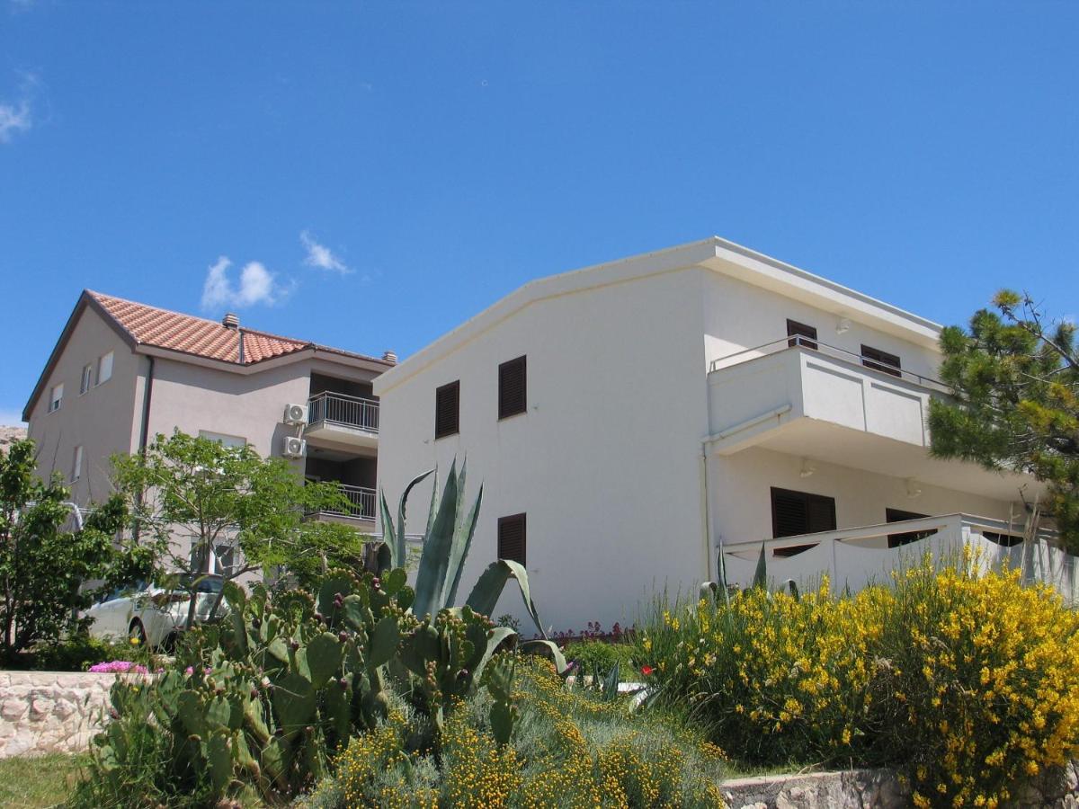 Apartmani Kunteja باغ المظهر الخارجي الصورة
